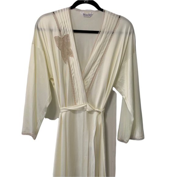 Vanity Fair Ivory Robe Medium - Picture 2 of 7